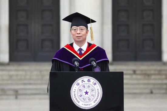 清华校长邱勇寄语清华本科毕业生：做命运的主人