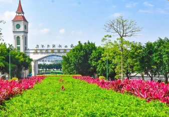 广西外国语学院校园图片1