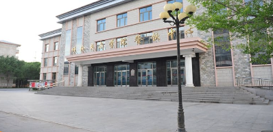 呼伦贝尔学院校园图片1